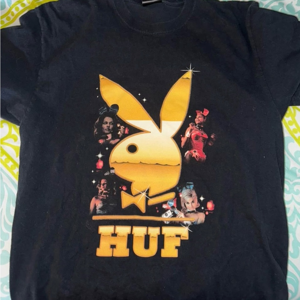 Playboy x HUF T-Shirt Black Gold Bunny New York /London Streetwear